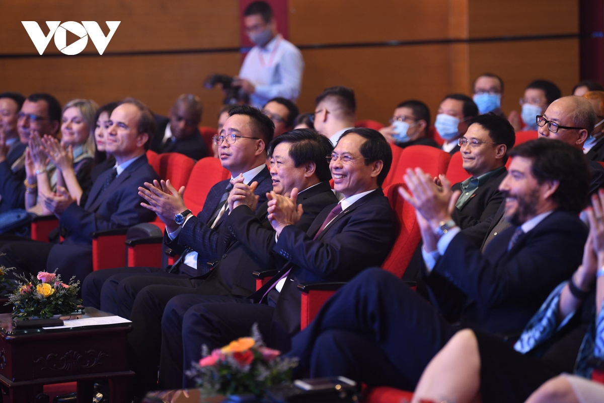 Dam chim trong khong gian am nhac argentina hinh anh 14