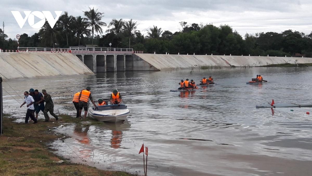 Đăk lăk đảm bảo an toàn hạ du các hồ chứa và chủ động ứng phó với bão số 12 hình ảnh 1 Dak lak dam bao an toan ha du cac ho chua va chu dong ung pho voi bao so 12 hinh anh 1