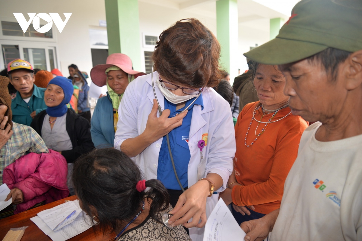 vov mien trung dem yeu thuong den huyen bien gioi tay giang, quang nam hinh anh 2