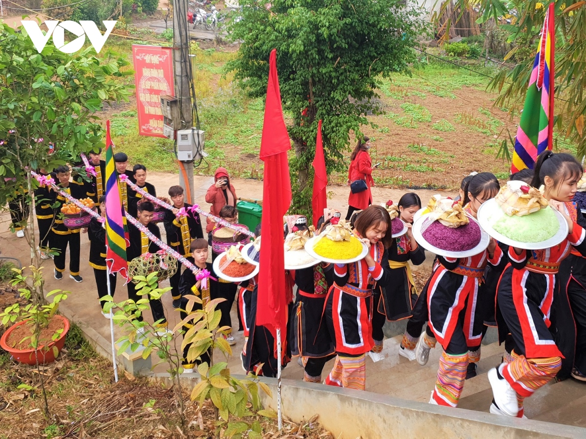 Doc dao le hoi ban vuong cua nguoi dao o quang ninh hinh anh 5