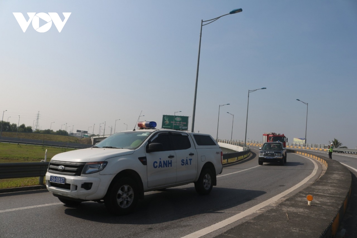 dien tap chong un tac, cuu ho, cuu nan tren cao toc ha noi hai phong hinh anh 3