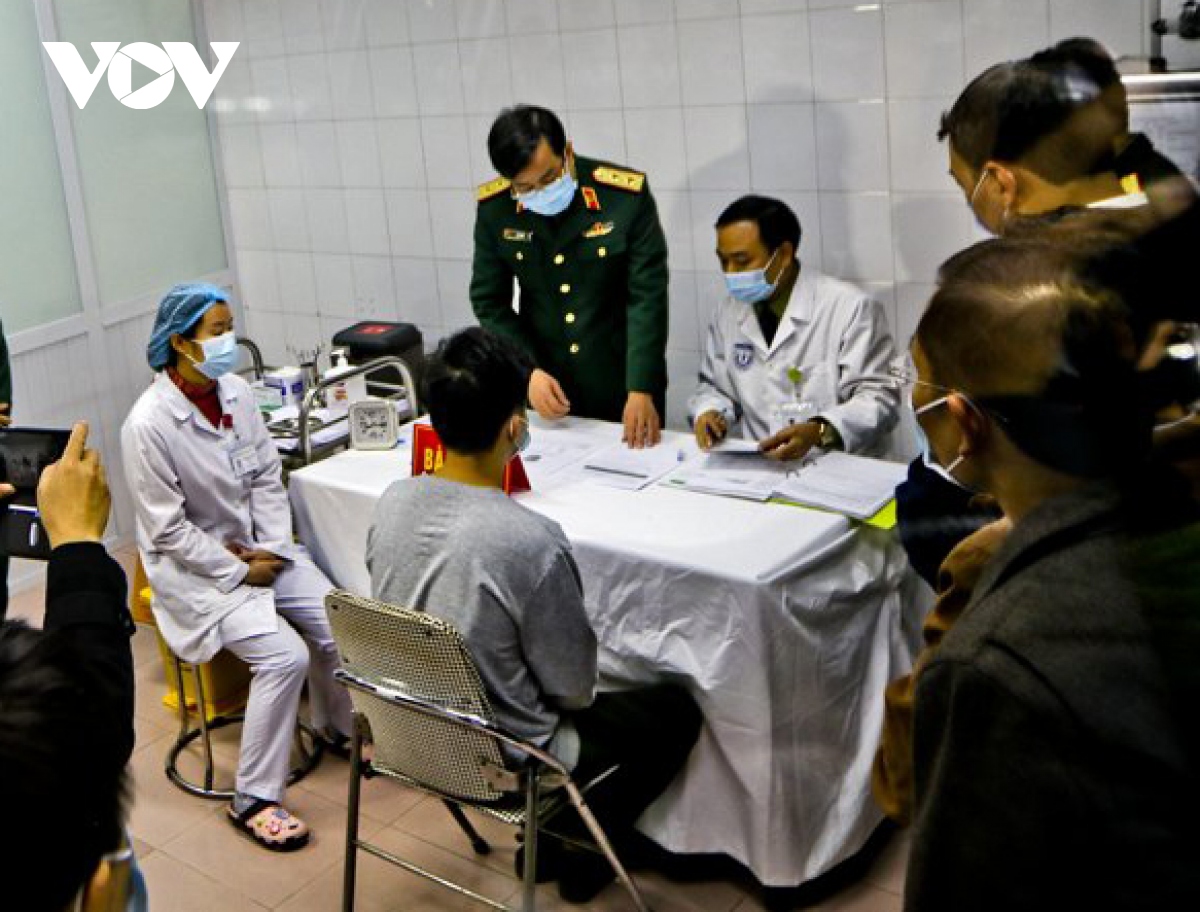 buoi tiem thu nghiem vaccine covid-19 viet nam dien ra an toan hinh anh 1