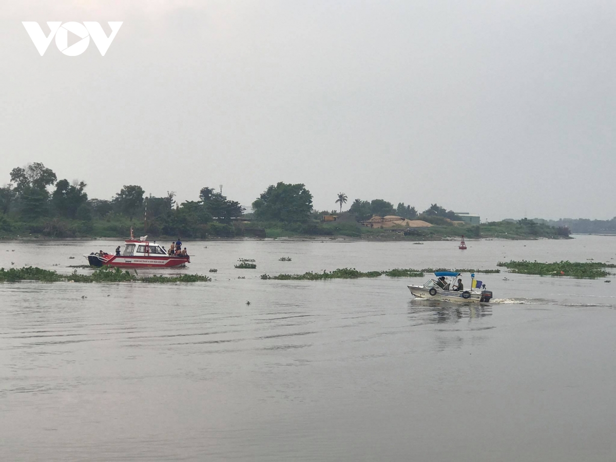 ghe cho dat va cham voi sa lan, 1 phu nu mat tich hinh anh 2