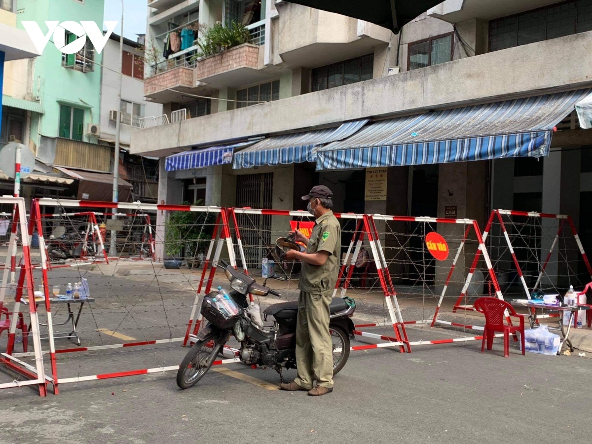 bn1451 co lich trinh di chuyen phuc tap, den nhieu noi dong nguoi hinh anh 2