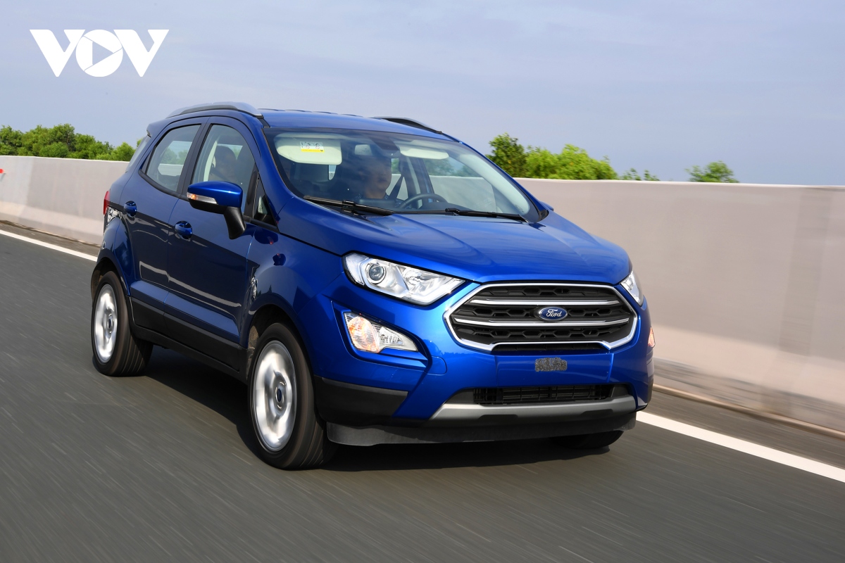 ford ecosport mau xe nang dong cho nguoi ca tinh hinh anh 3