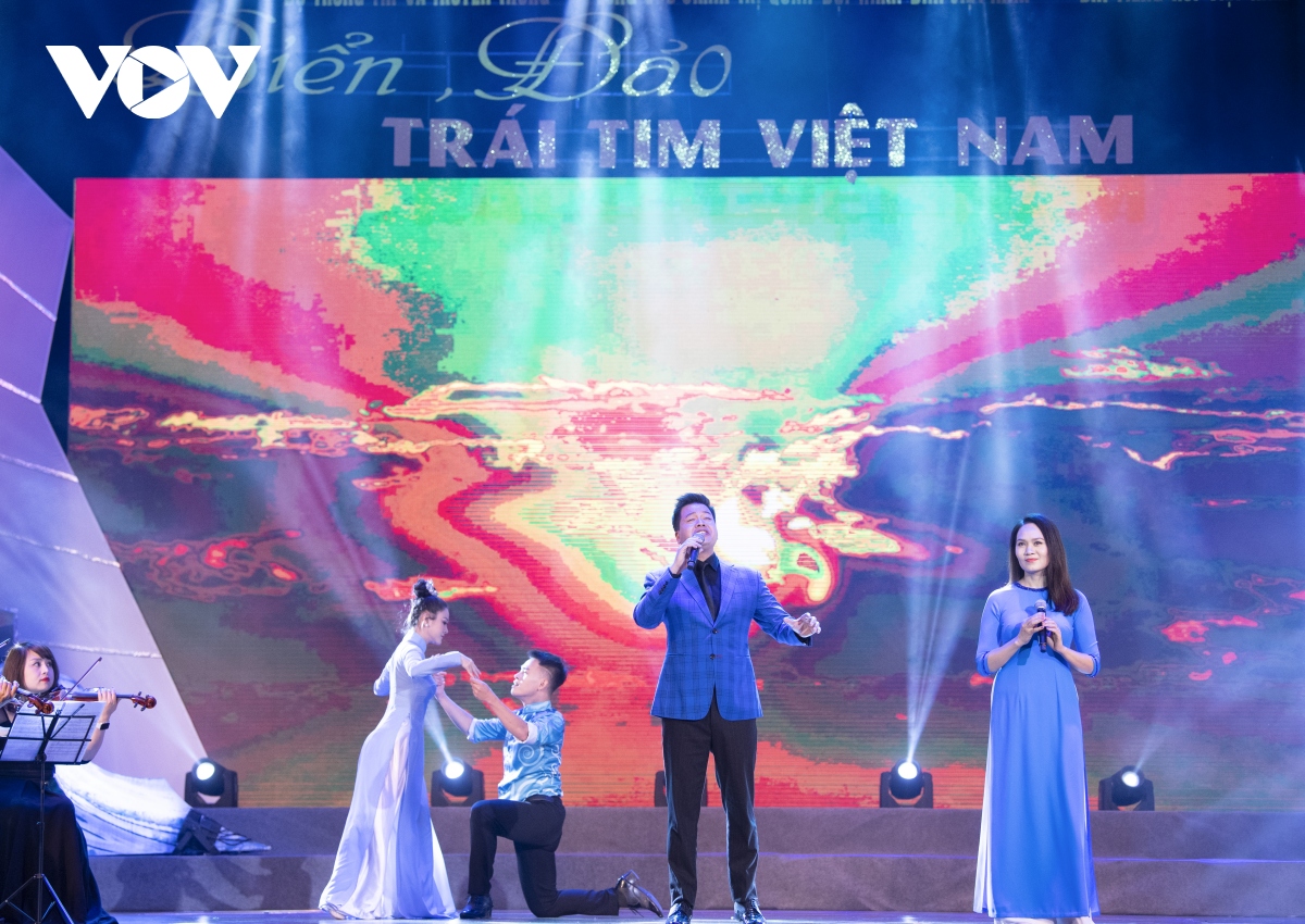 toan canh chuong trinh nghe thuat bien, dao - trai tim viet nam hinh anh 6