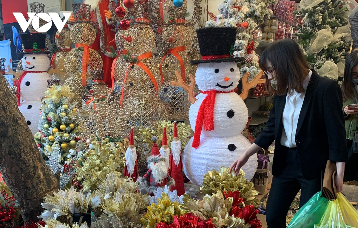 Thị trường Noel 2020 sôi động nhưng sức mua giảm sâu