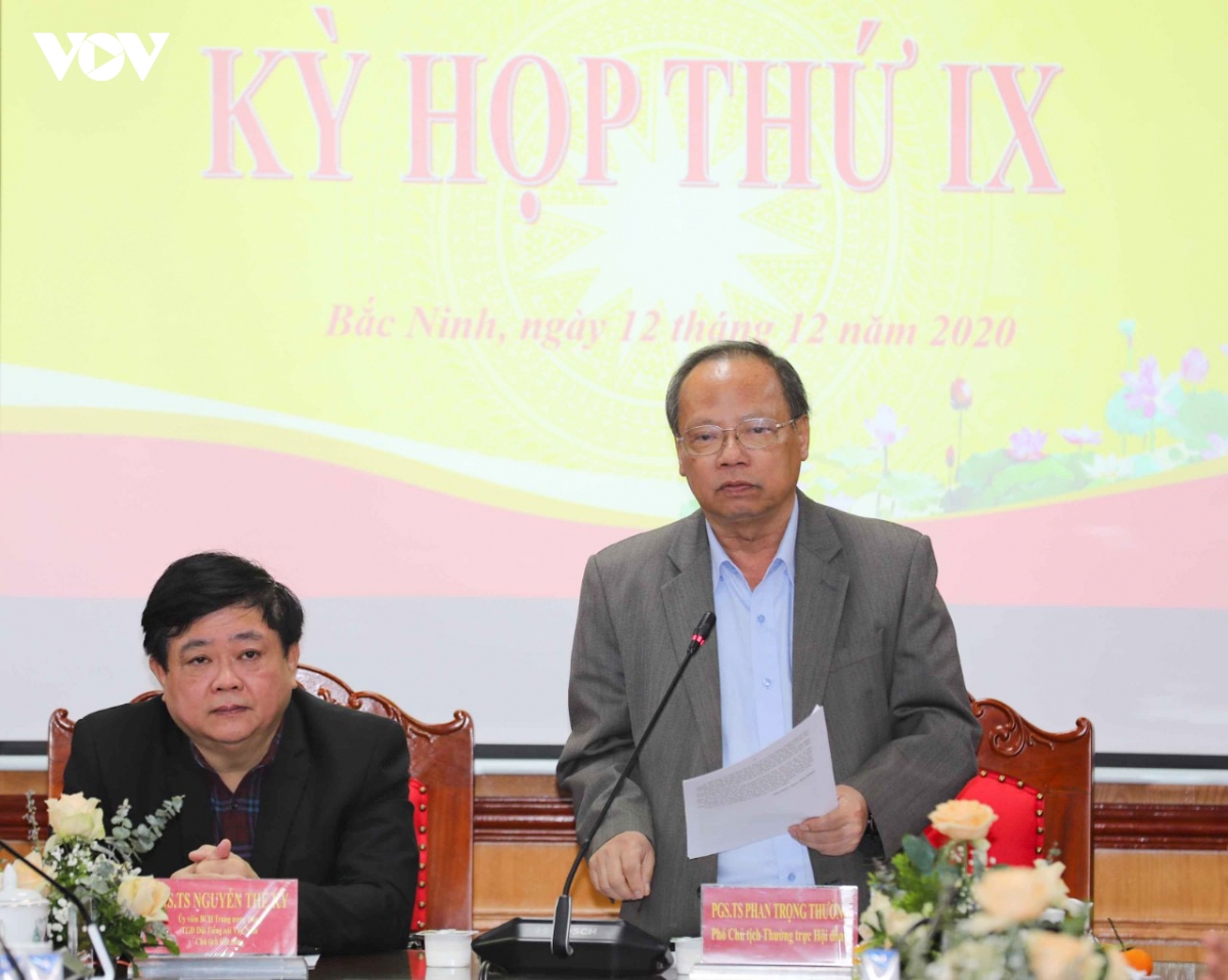 ky hop thu ix hoi dong ly luan, phe binh vhnt trung uong hinh anh 2