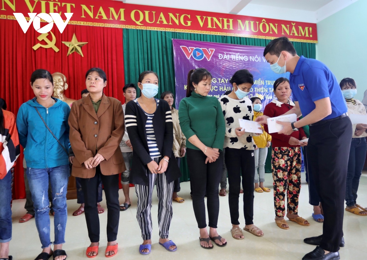 vov tiep tuc hanh trinh mang yeu thuong den voi ba con nam tra my hinh anh 6