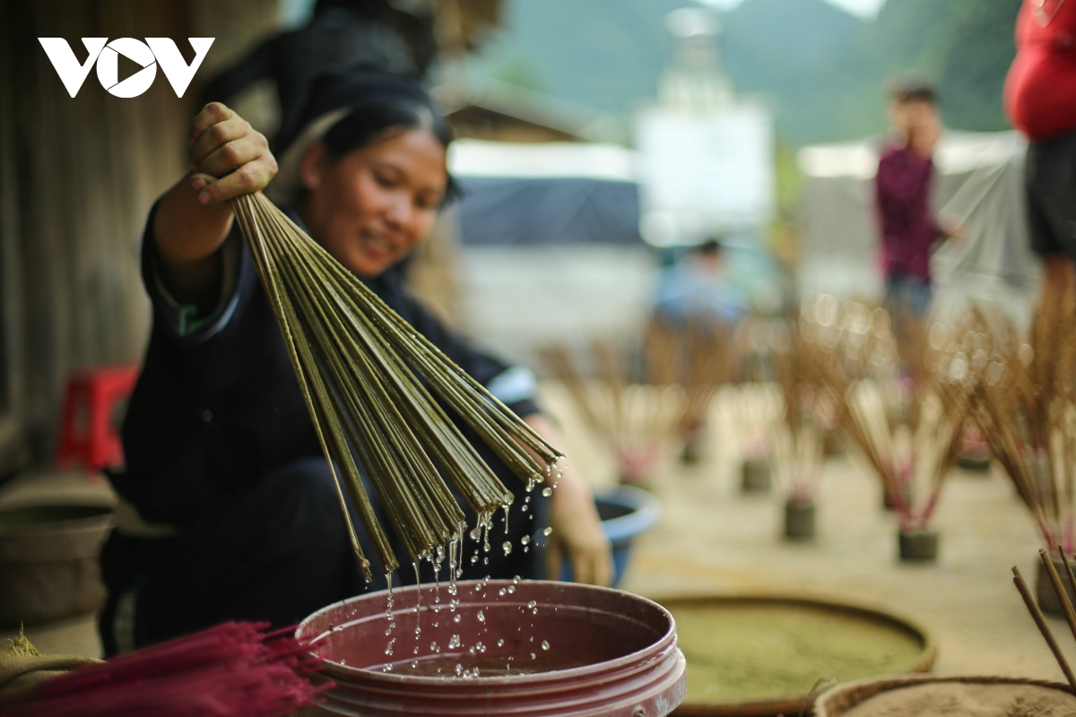 kham pha nghe lam huong truyen thong cua nguoi nung o cao bang hinh anh 4