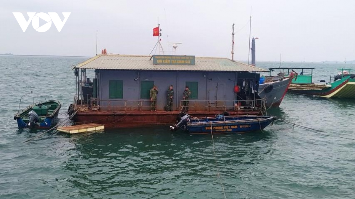 Thành Phố Móng Cái Cấm Tàu Thuyền Hoạt Động Trên Sông Biên Giới | Vov.Vn