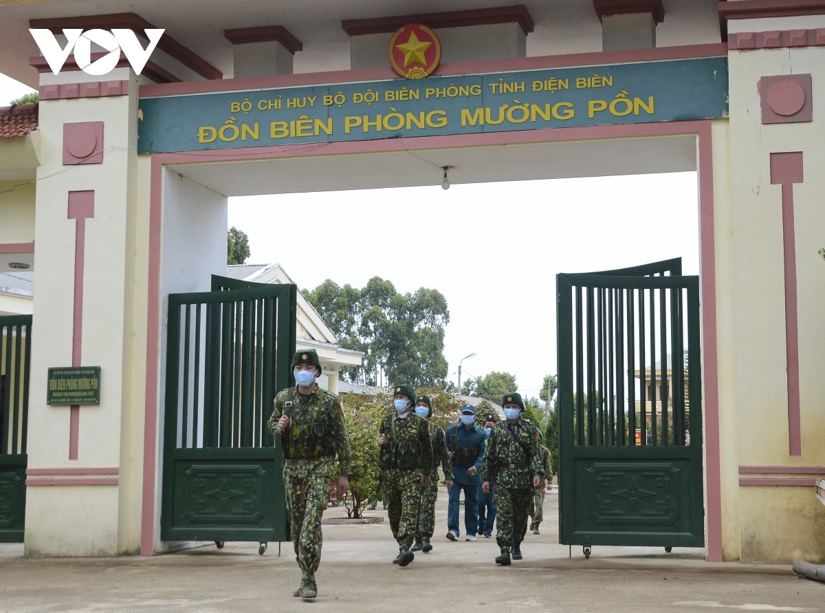 Căng mình trong giá rét chống dịch, tuần tra bảo vệ biên giới