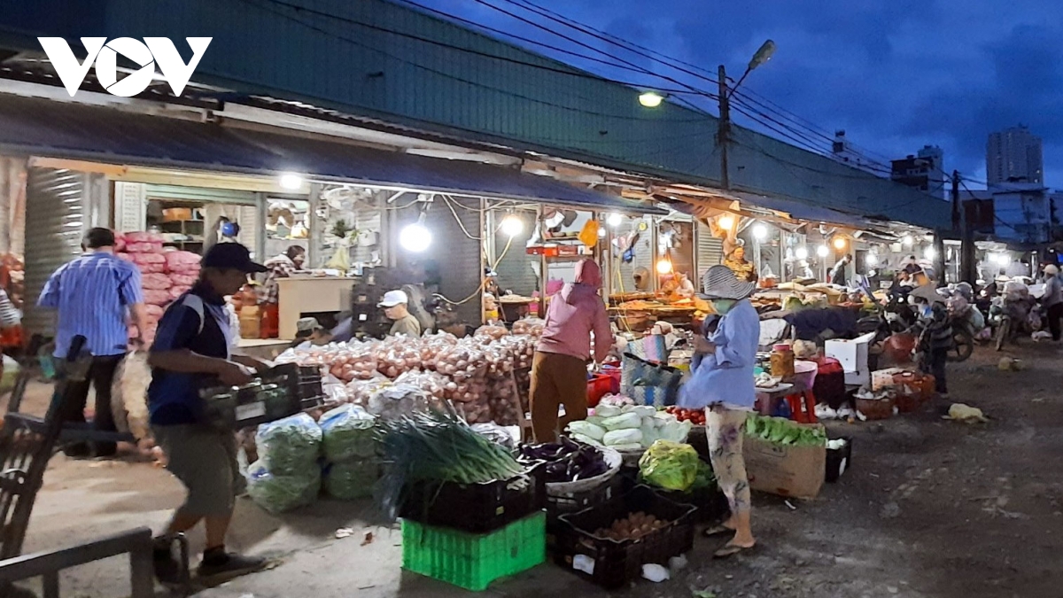 Chợ đầu mối, cảng cá Khánh Hòa nhộn nhịp đầu năm mới