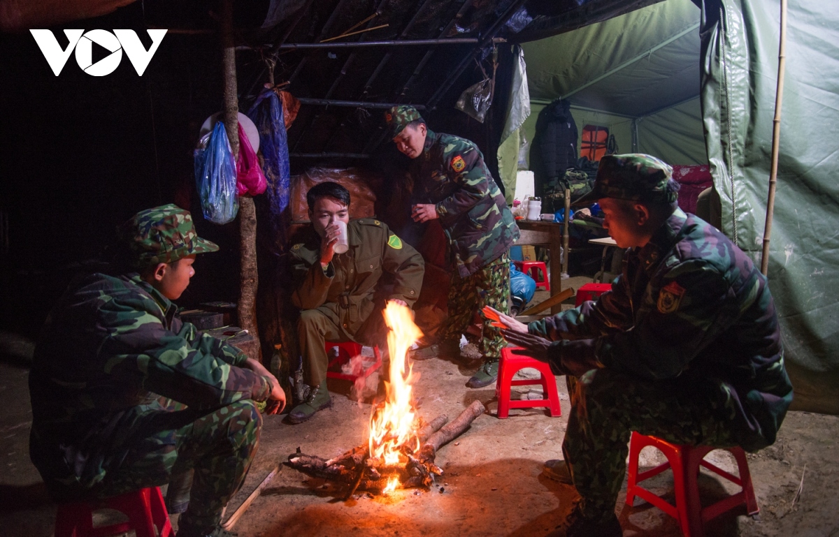 chot chat bien gioi cao bang, ngan nguoi vuot bien can tet gia tang hinh anh 13