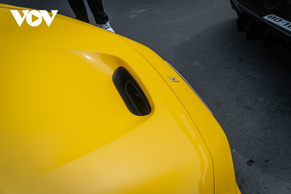 cận cảnh ferrari f8 spider màu vàng độc nhất việt nam hình ảnh 8 can canh ferrari f8 spider mau vang doc nhat viet nam hinh anh 8