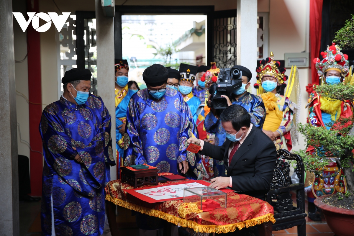 le khai ha o lang Ong ba chieu tphcm Uoc nguyen cho nam moi binh an hinh anh 8