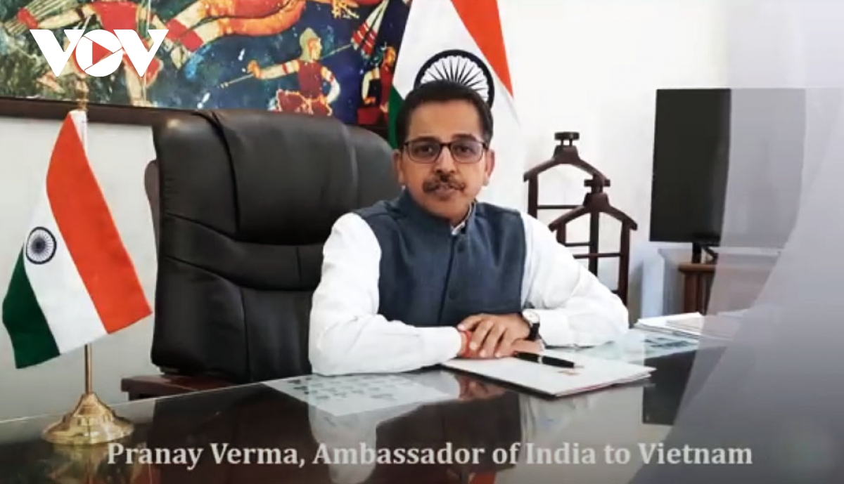 Indian diplomats extend lunar New Year greetings to Vietnamese people