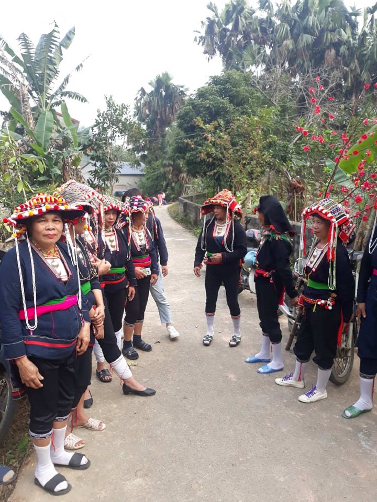 nhiang cham dao - Doc dao nghi le tet nhay cua nguoi dao quan chet phu tho hinh anh 5