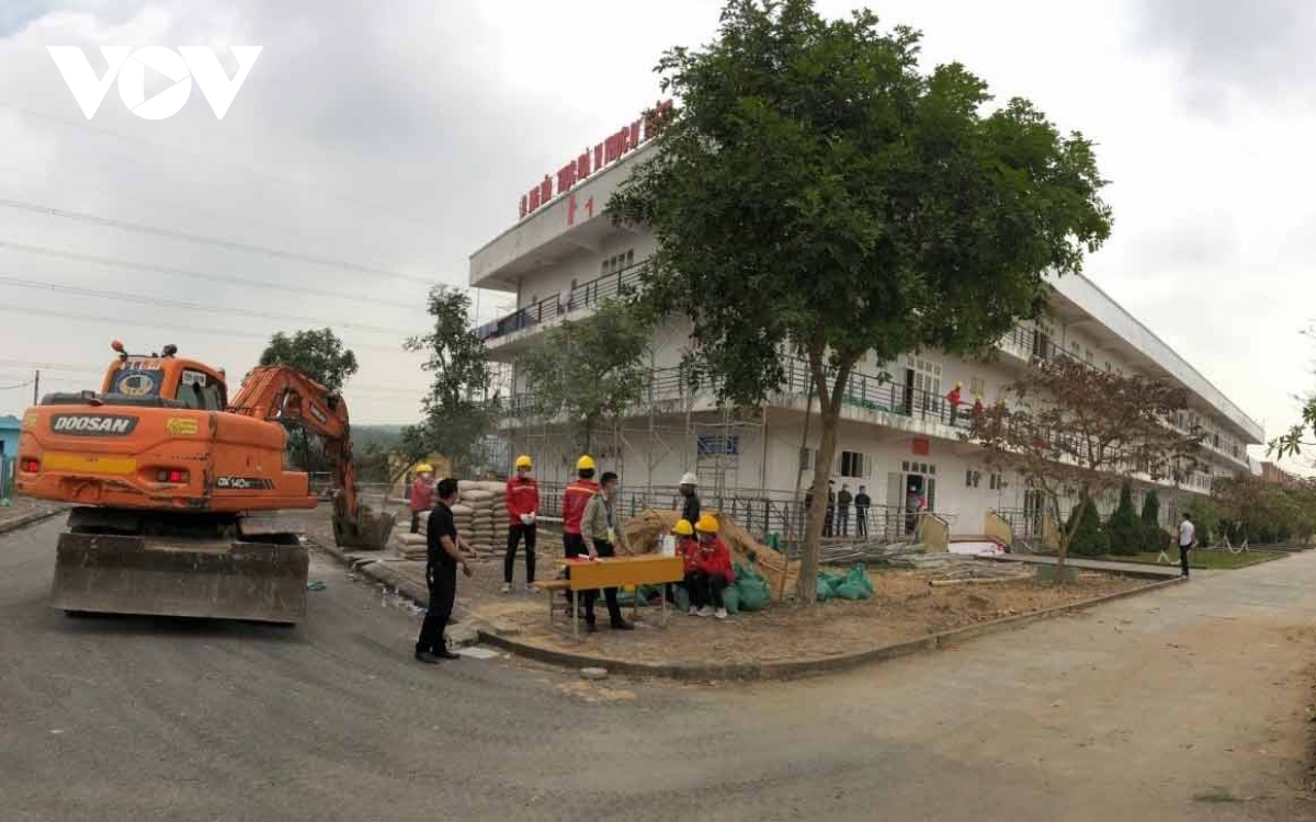 Khẩn trương thi công bệnh viện dã chiến số 3 tại Hải Dương