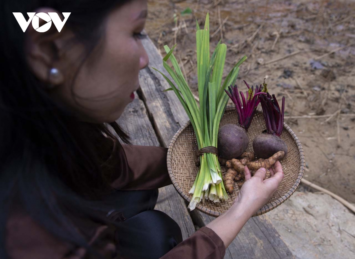 banh dau xanh trai cay Doc dao am thuc cung dinh xu hue hinh anh 6