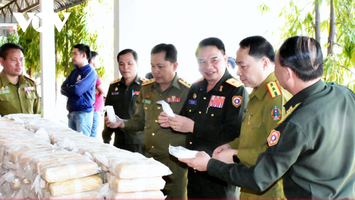 cong an tinh savannakhet lao phat hien luong ma tuy lon hinh anh 1