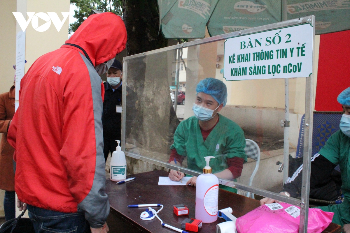 tet cua nhung bac si cang minh truc chien tai benh vien Da khoa tinh son la hinh anh 1