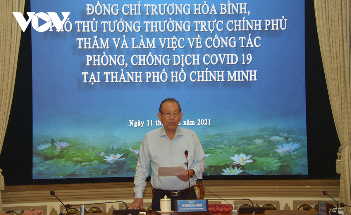 pho thu tuong truong hoa binh yeu cau tp hcm khong duoc chu quan voi dich covid-19 hinh anh 2