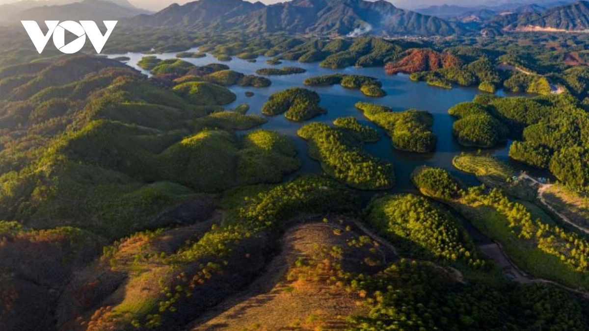 Quang Ninh hosts series of events to revive tourism market