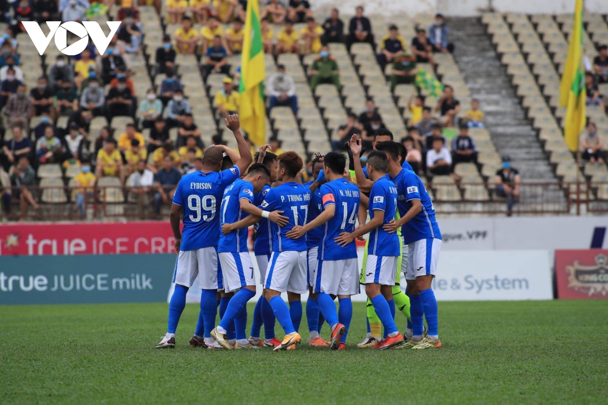 xuan manh kien tao, bruno ghi ban, slna thang tran dau tien o v-league 2021 hinh anh 2