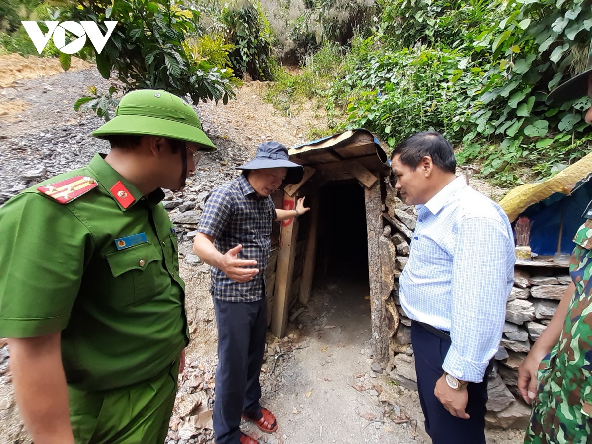 Kiểm tra các bãi vàng trái phép tại Vườn Quốc gia sông Thanh | VOV.VN