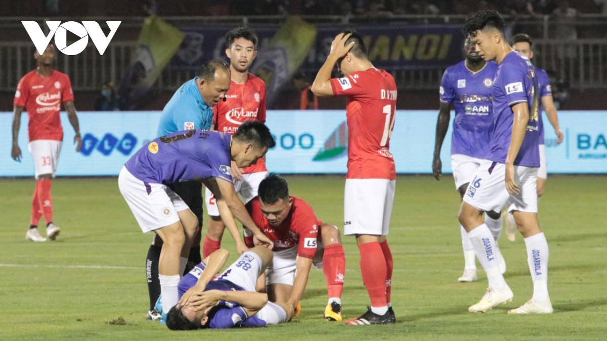 Int’l media express shock at V.League 1 horror challenge