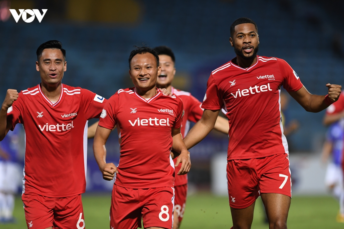 ngoai binh viettel thieu kiem che, hung ho bop co thanh chung hinh anh 4