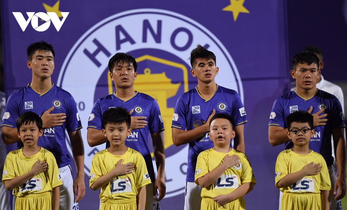 goc nhin ha noi fc nen choi cua duoi truoc hagl hinh anh 1