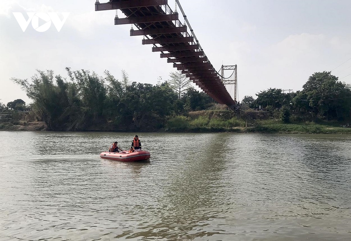 ru nhau di tam song Dak bla mot nguoi duoi nuoc tu vong hinh anh 2