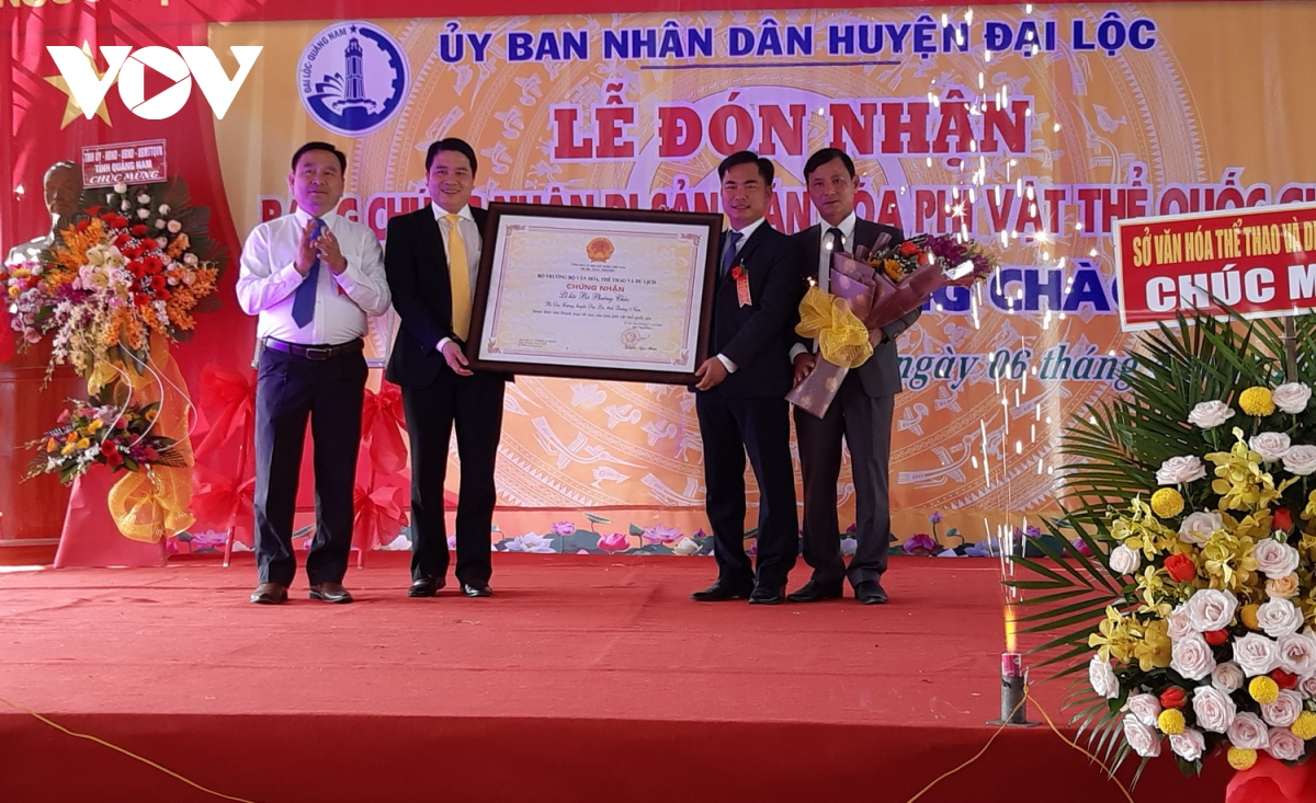 le hoi ba phuong chao don bang chung nhan di san van hoa phi vat the quoc gia hinh anh 1