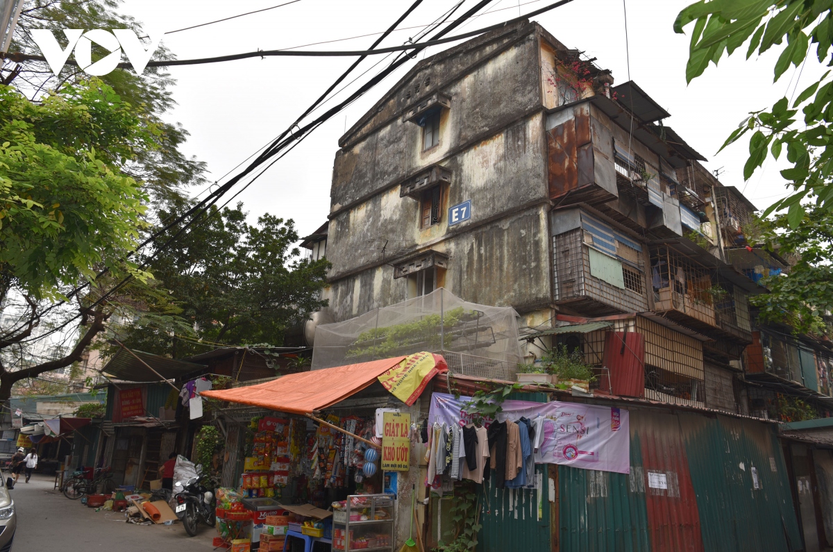 rung minh voi nhung chung cu, tap the cu o ha noi tiem an nguy co voi nguoi dan hinh anh 13