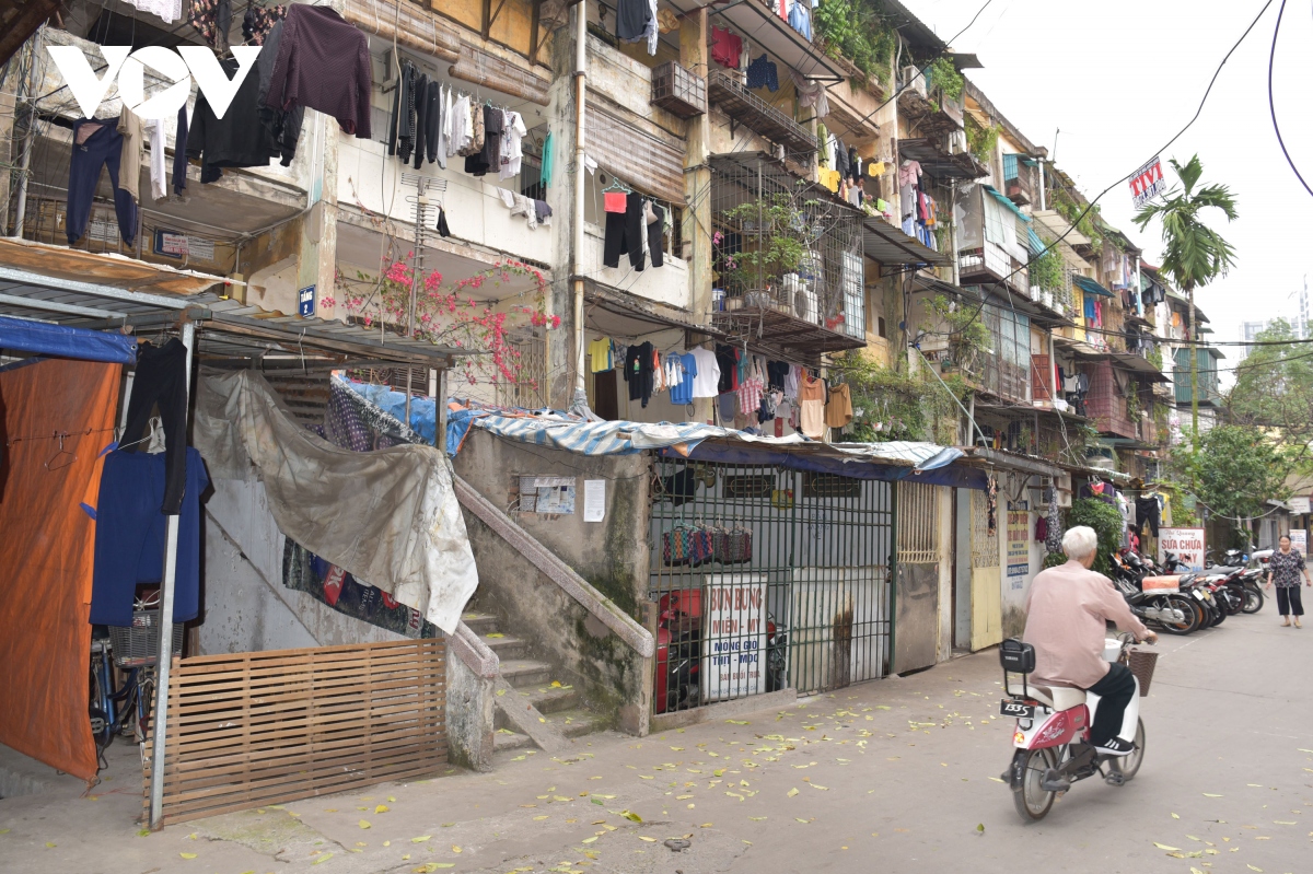 rung minh voi nhung chung cu, tap the cu o ha noi tiem an nguy co voi nguoi dan hinh anh 14