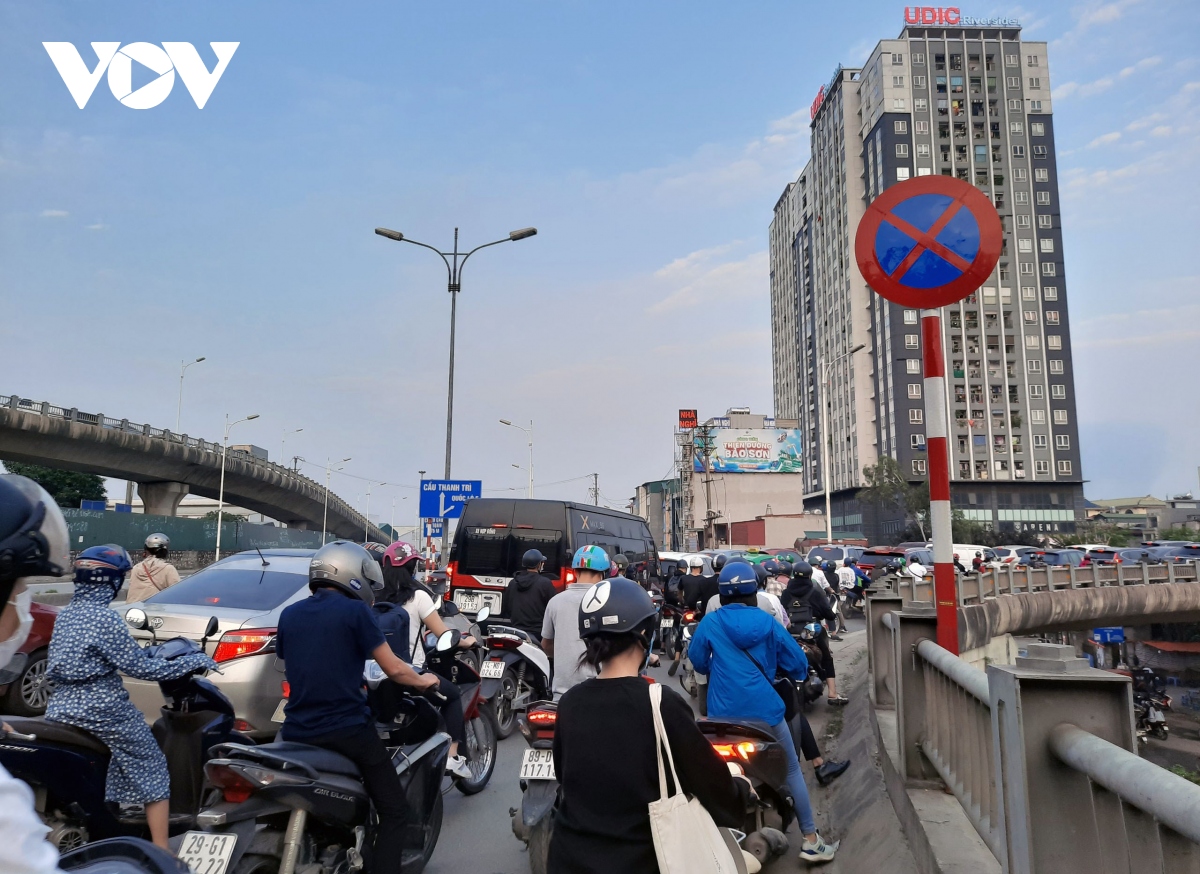 nguoi dan thu do un un ve que nghi le, nhieu tuyen duong ket cung hinh anh 14