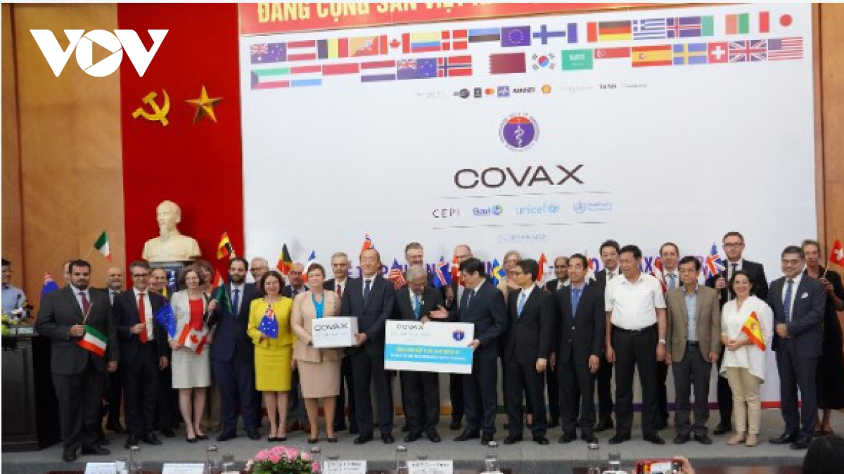 US congratulates Vietnam on the arrival of COVID-19 vaccines from COVAX