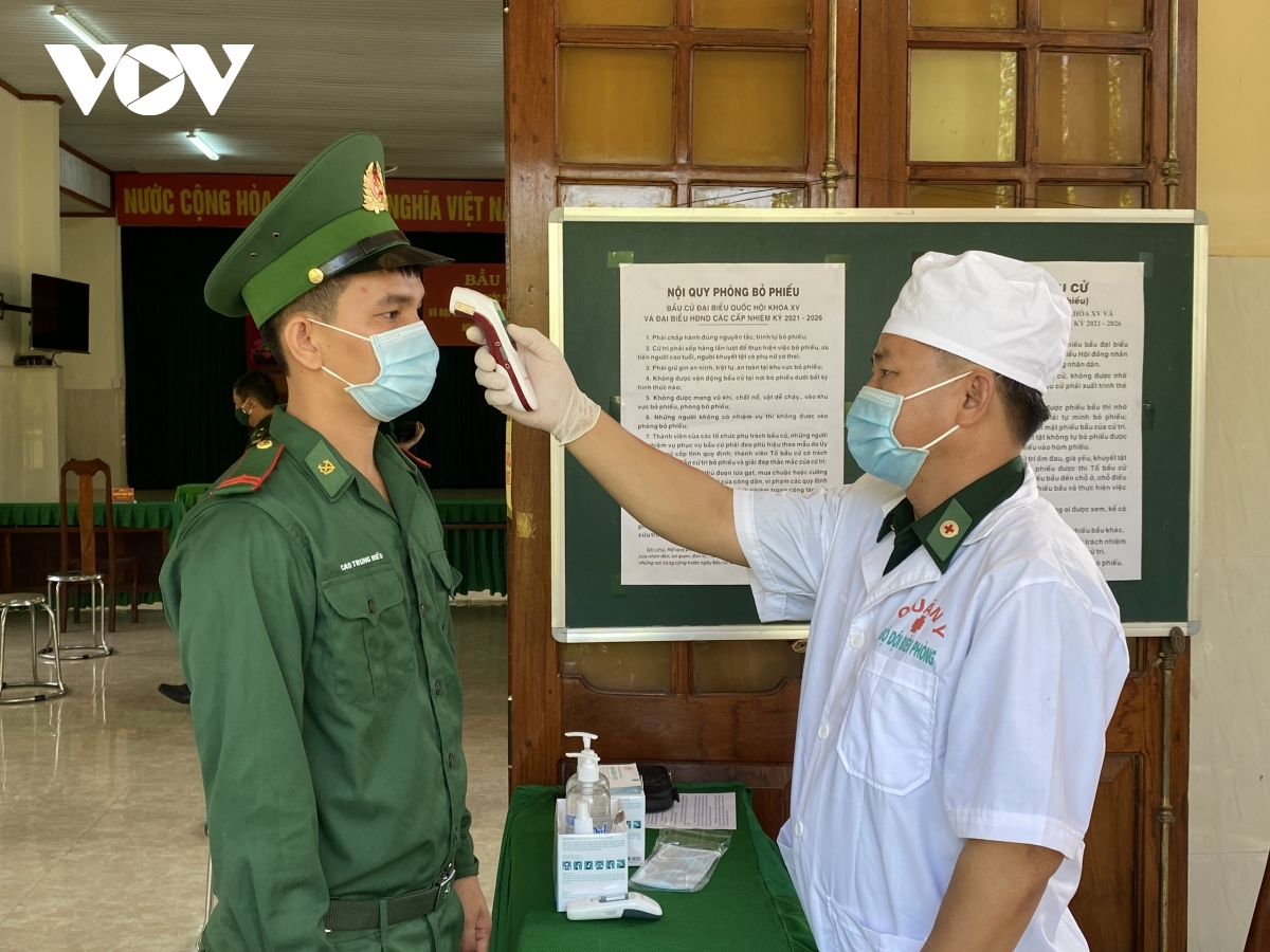  hinh anh bau cu som tai bien gioi va nhung xa dac biet kho khan o tay nguyen hinh anh 4