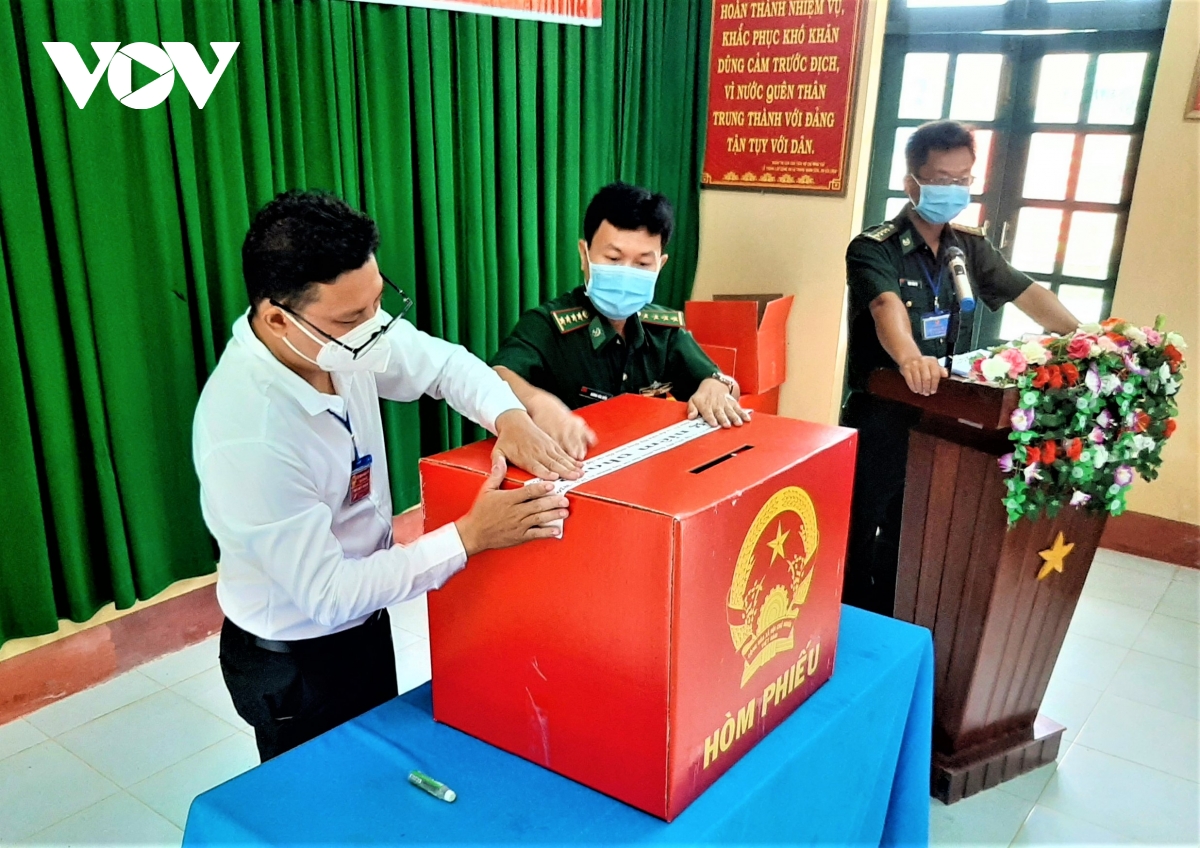 luc luong vu trang cac tinh kien giang, ca mau, hau giang bau cu som hinh anh 6