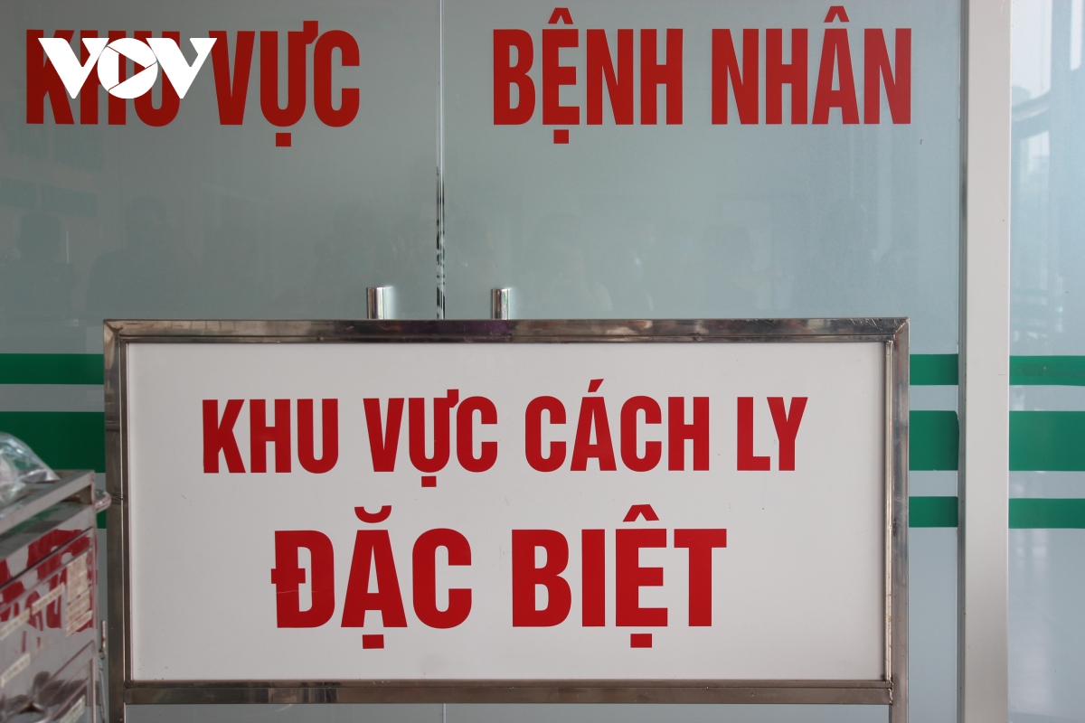 them mot ca mac covid-19 tu vong, la cu ong 81 tuoi hinh anh 1