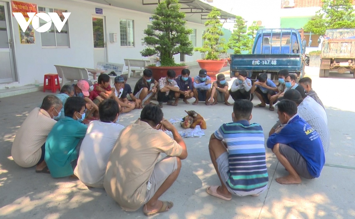 an giang triet xoa soi bac khung giua mua dich, bat giu 26 doi tuong hinh anh 1