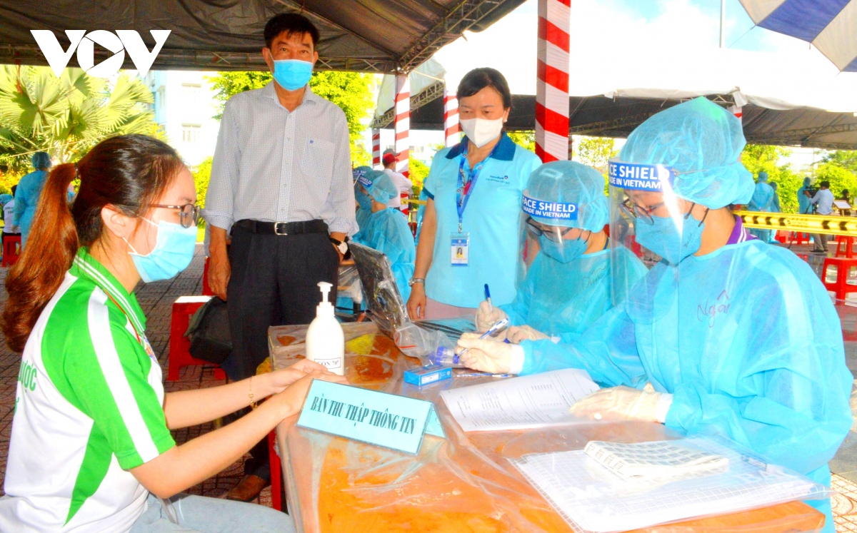 cac dia phuong tang cuong kiem soat nguoi va phuong tien ve tu tp hcm hinh anh 21