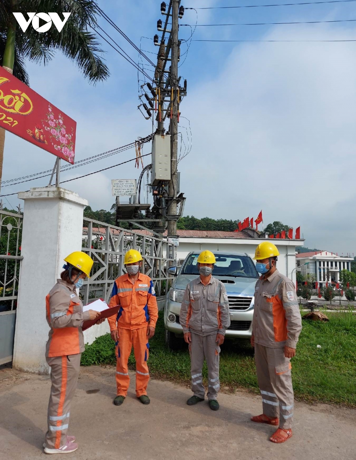 nganh dien yen bai san sang phuong an, dam bao cap dien on dinh trong ngay bau cu hinh anh 1