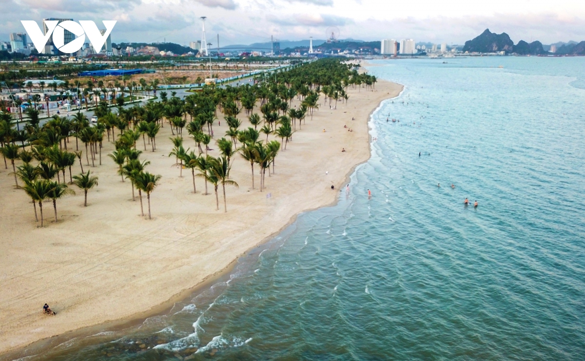 du lich dong bang, du thuyen tien ty nam chat ben tai quang ninh hinh anh 8