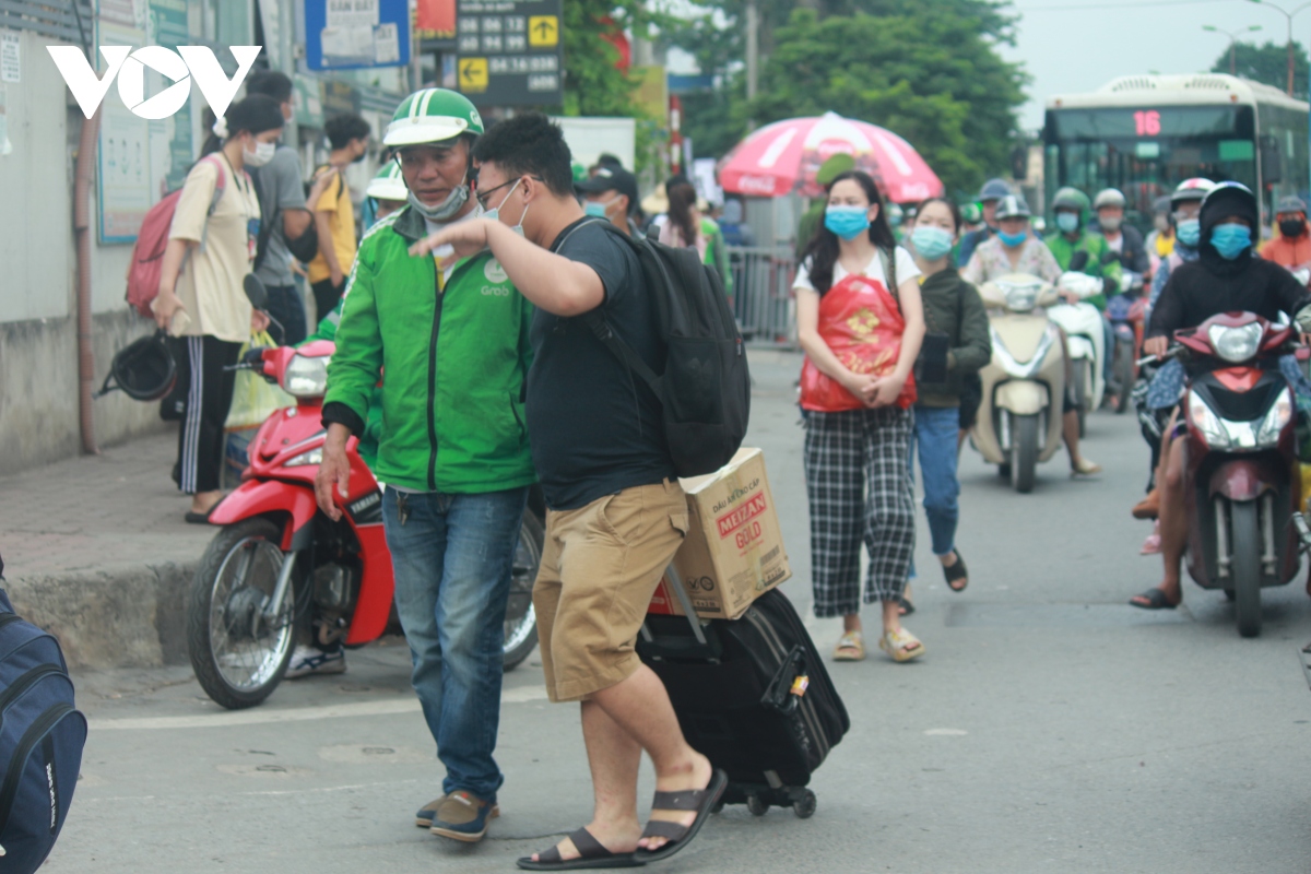 hinh anh nguoi dan linh kinh do dac, un un tro lai thu do sau ky nghi le hinh anh 7