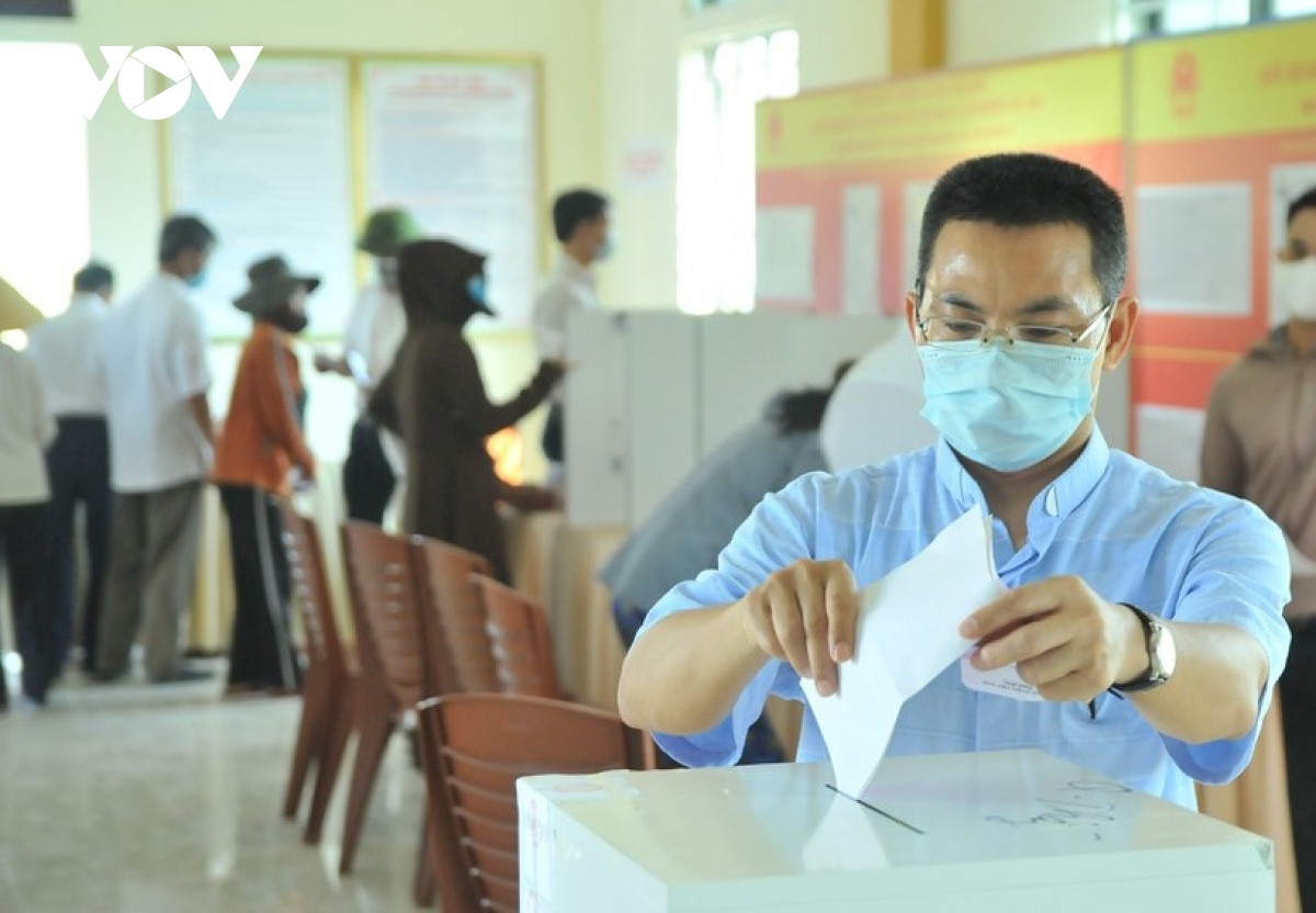 nguoi dan toc thieu so, benh nhan va nhan dan o nhung vung kho khan phan khoi di bau cu hinh anh 12