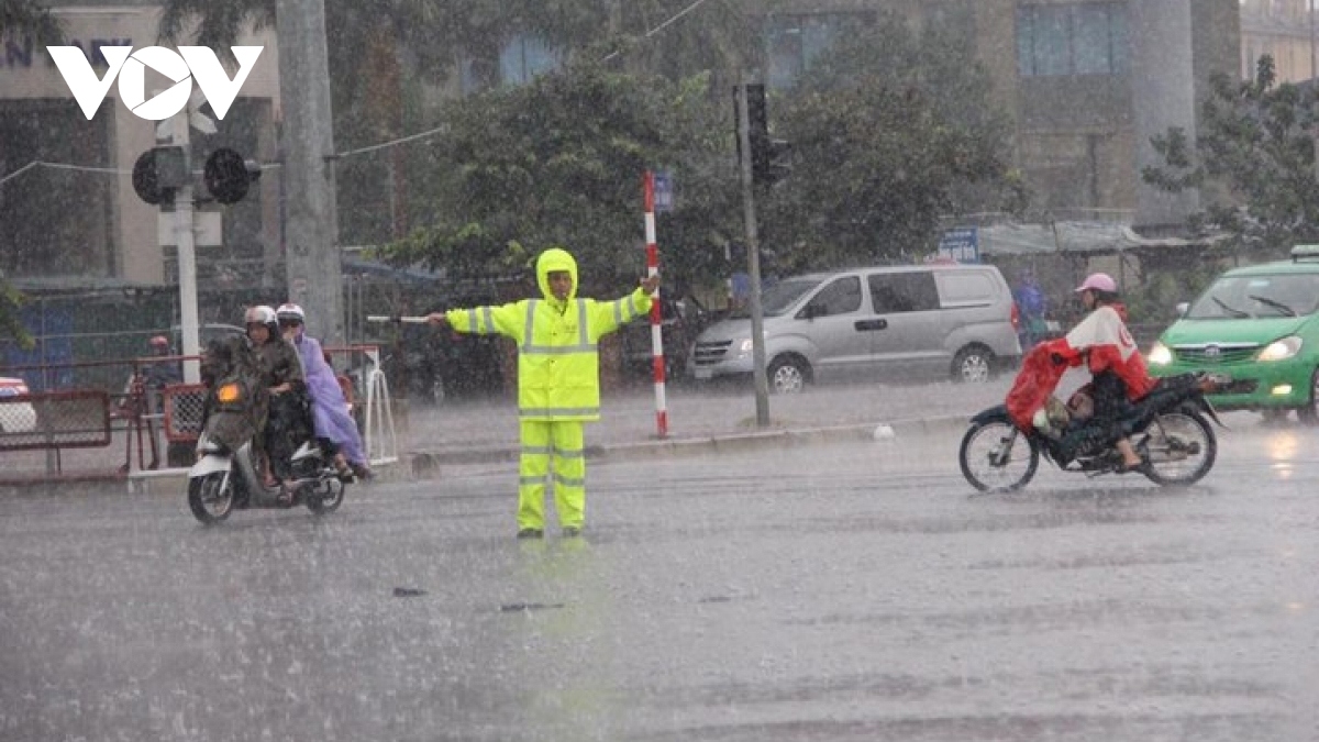 Thời tiết hôm nay 10/6: Hà Nội và Bắc Bộ mưa to, khả năng xảy ra lốc, sét