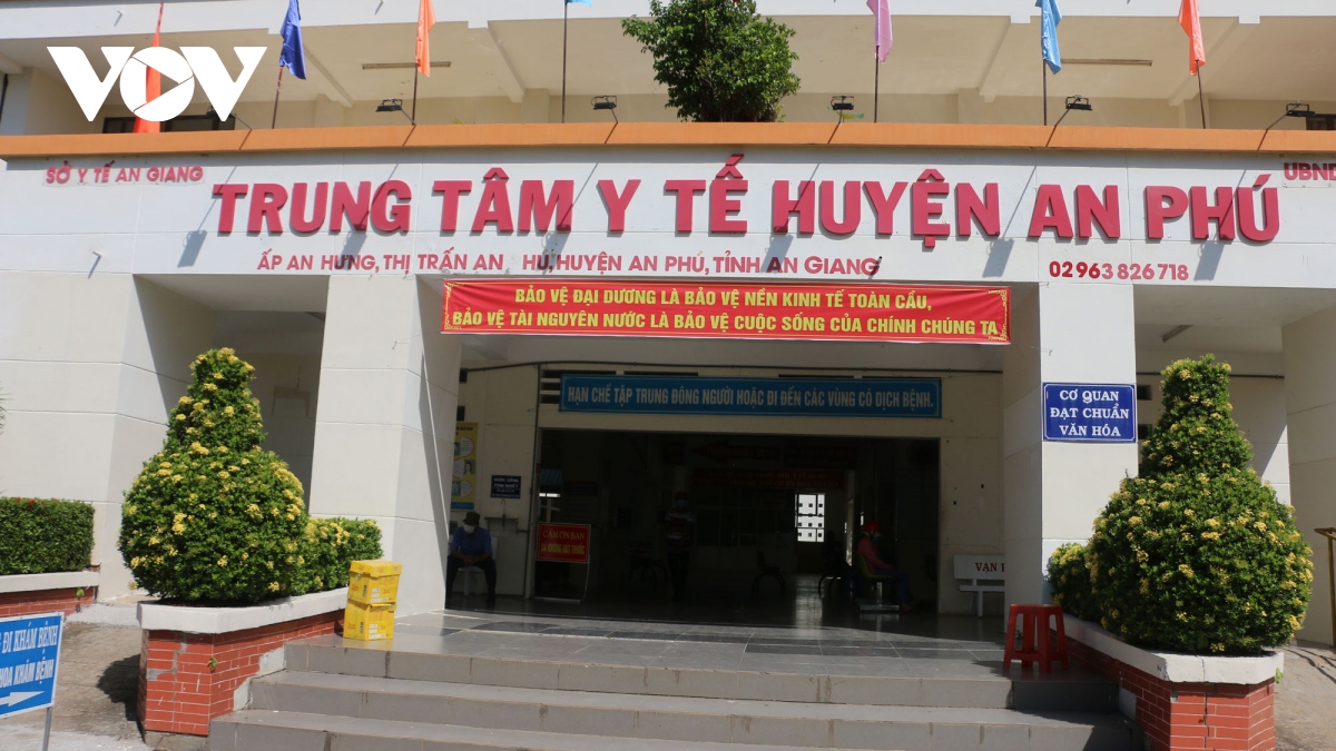 truy vet cac truong hop tiep xuc gan voi ca nghi mac covid-19 o an giang hinh anh 1